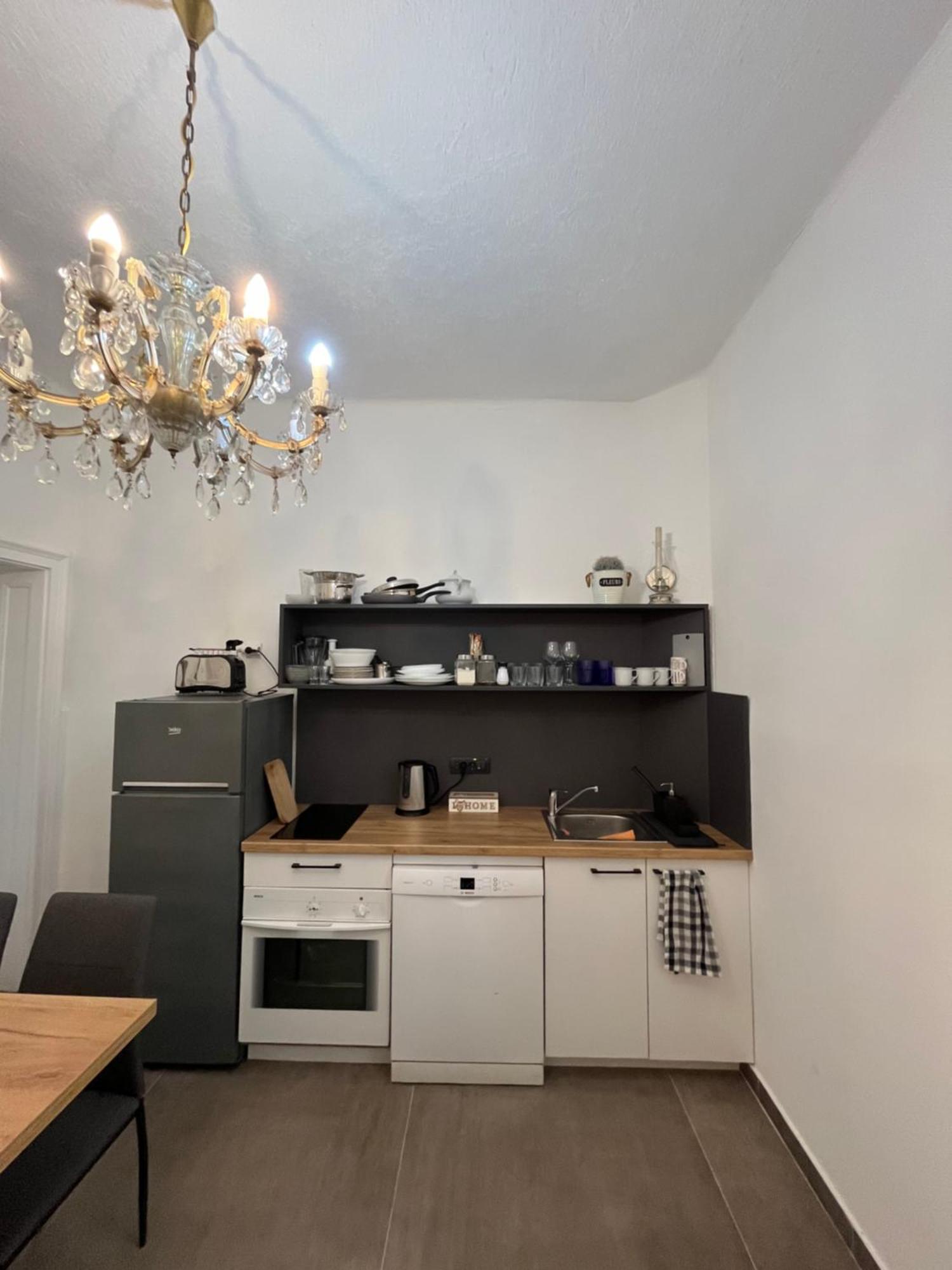 Two Bedroom Apartment Near Slavija Square Beograd Bagian luar foto