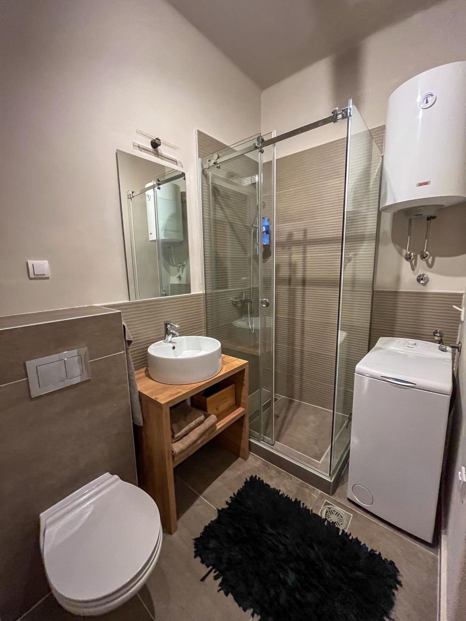 Two Bedroom Apartment Near Slavija Square Beograd Bagian luar foto