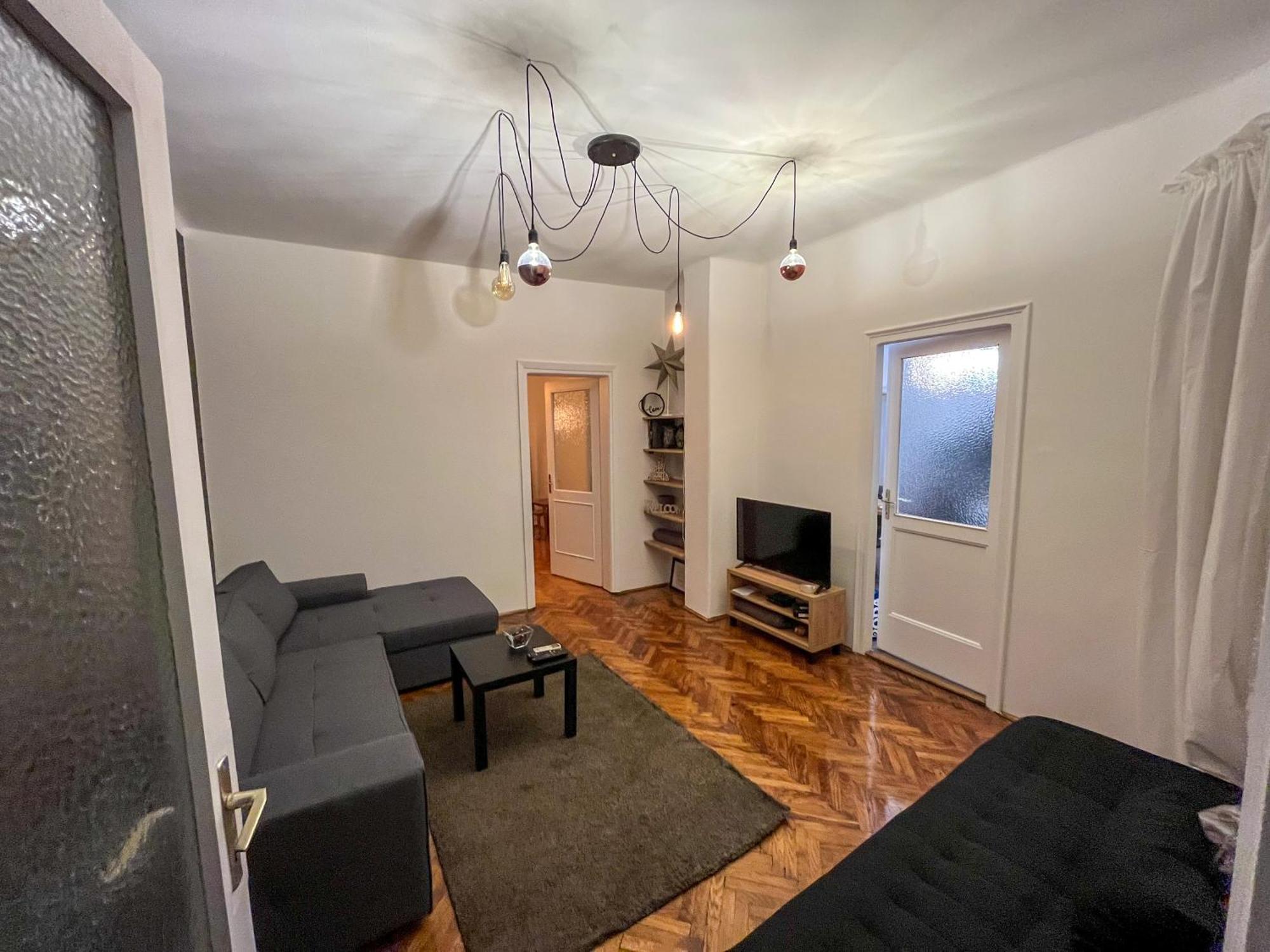 Two Bedroom Apartment Near Slavija Square Beograd Bagian luar foto