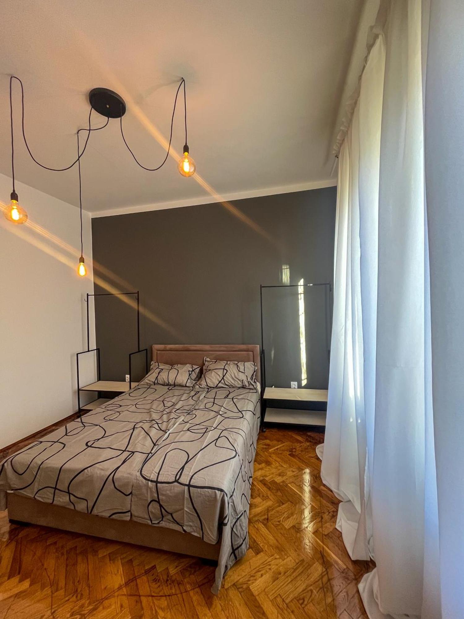 Two Bedroom Apartment Near Slavija Square Beograd Bagian luar foto