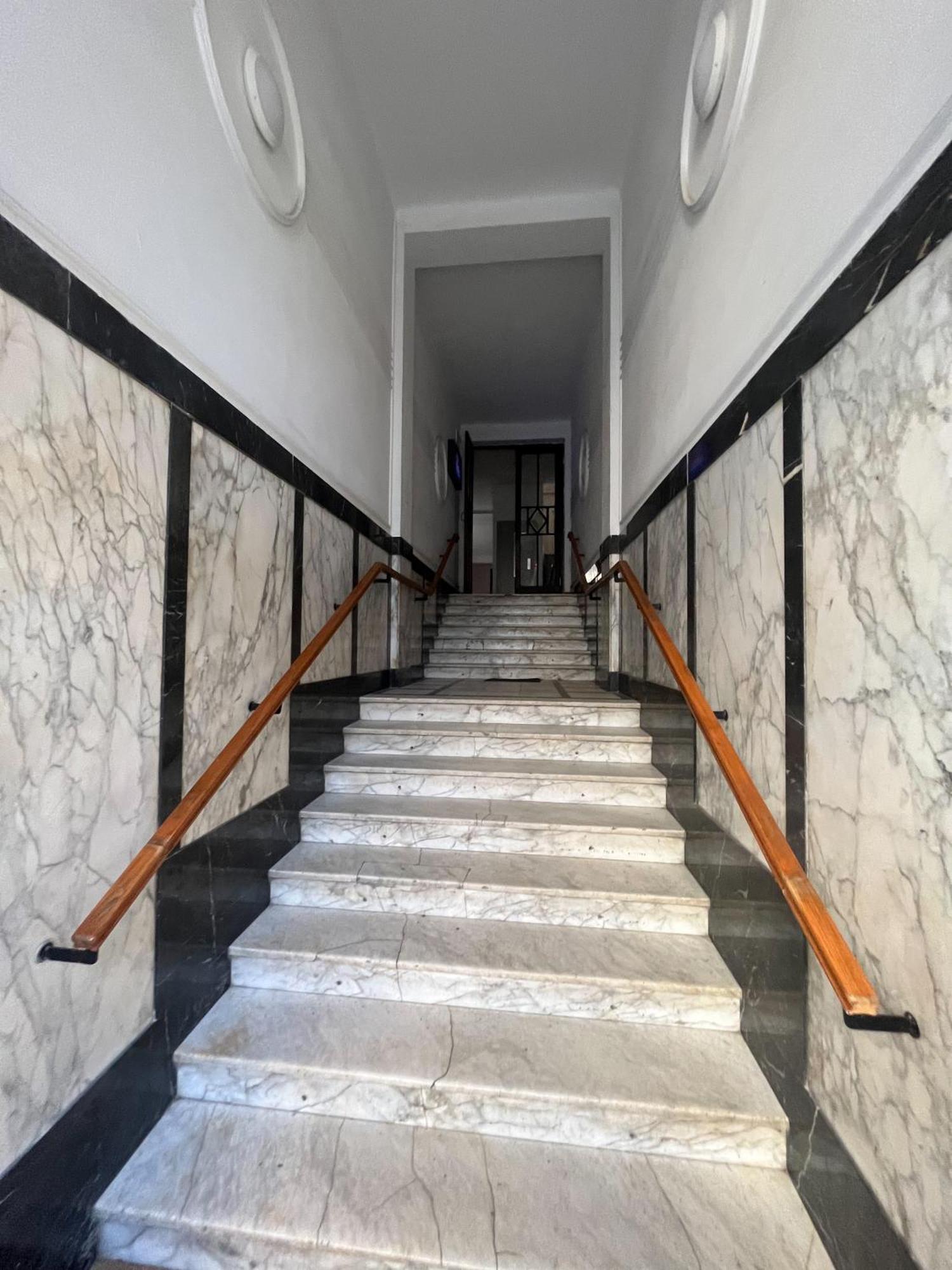 Two Bedroom Apartment Near Slavija Square Beograd Bagian luar foto